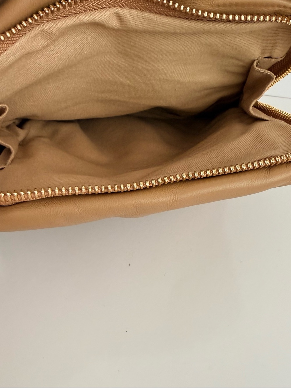 See By Chloe Tan Knotted-Handle Leather Crossbody Bag - Picture 9 of 10
